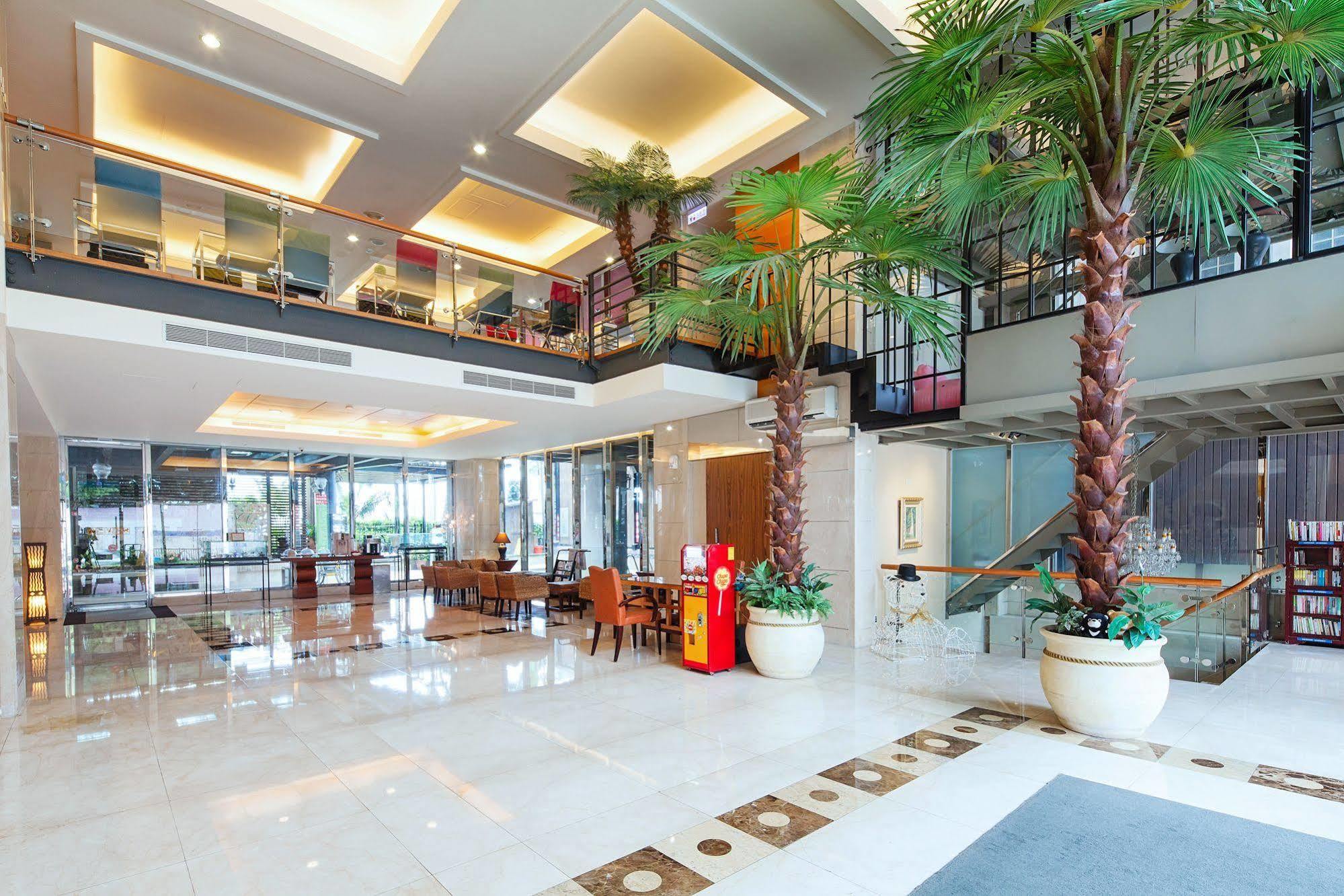 โฮเต็ล เลส แชมป์ Hotel เจียวซี ภายนอก รูปภาพ