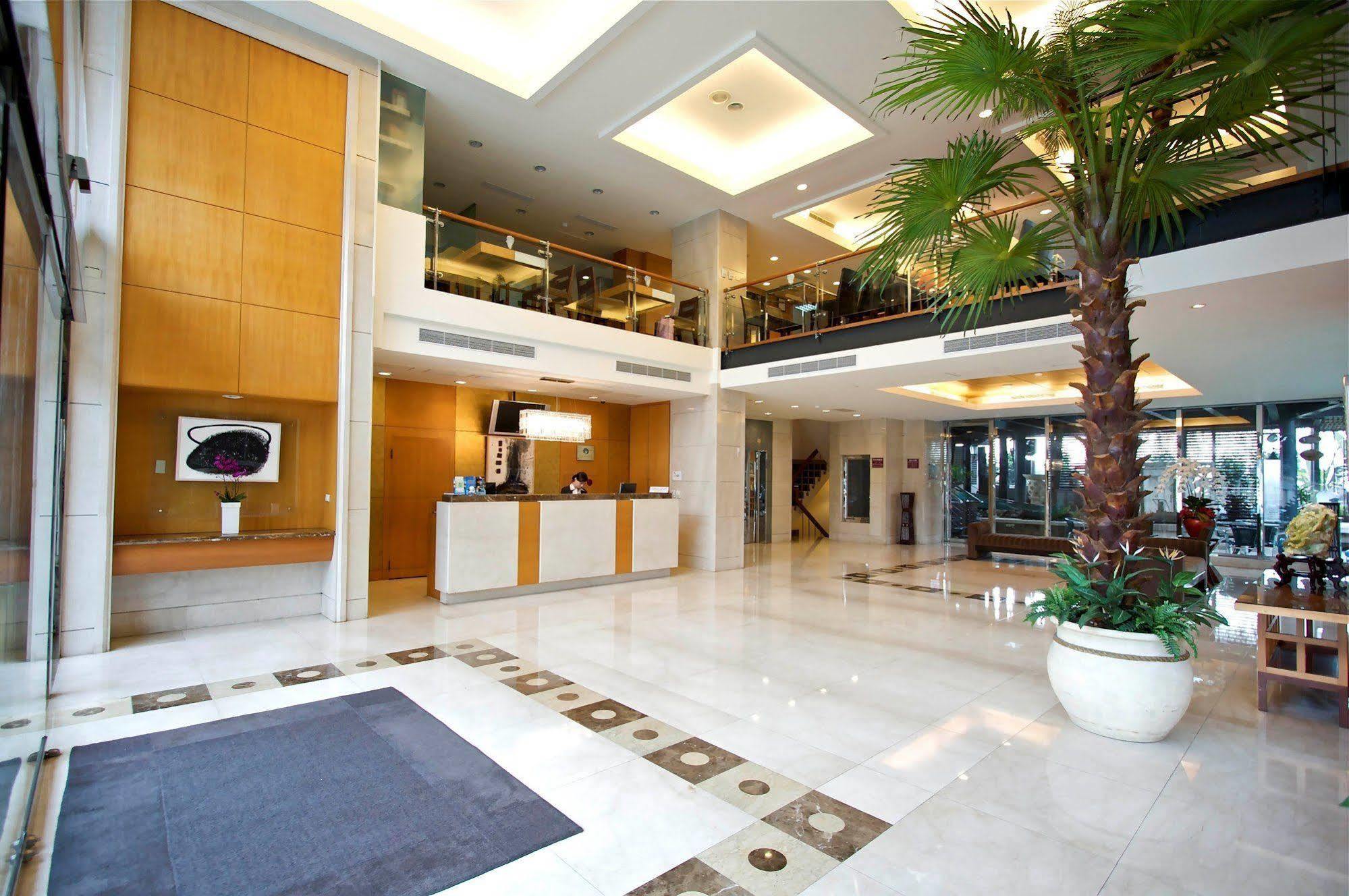 โฮเต็ล เลส แชมป์ Hotel เจียวซี ภายนอก รูปภาพ